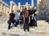 Fam Trip Greece groupe photo in front of Acropolis
